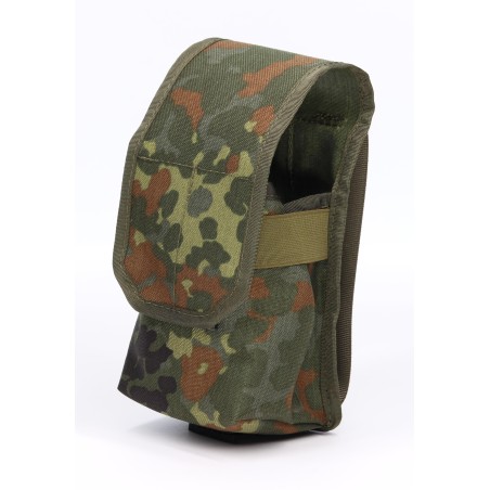 Fog pot pocket for rapid fog and smoke grenades with MOLLE