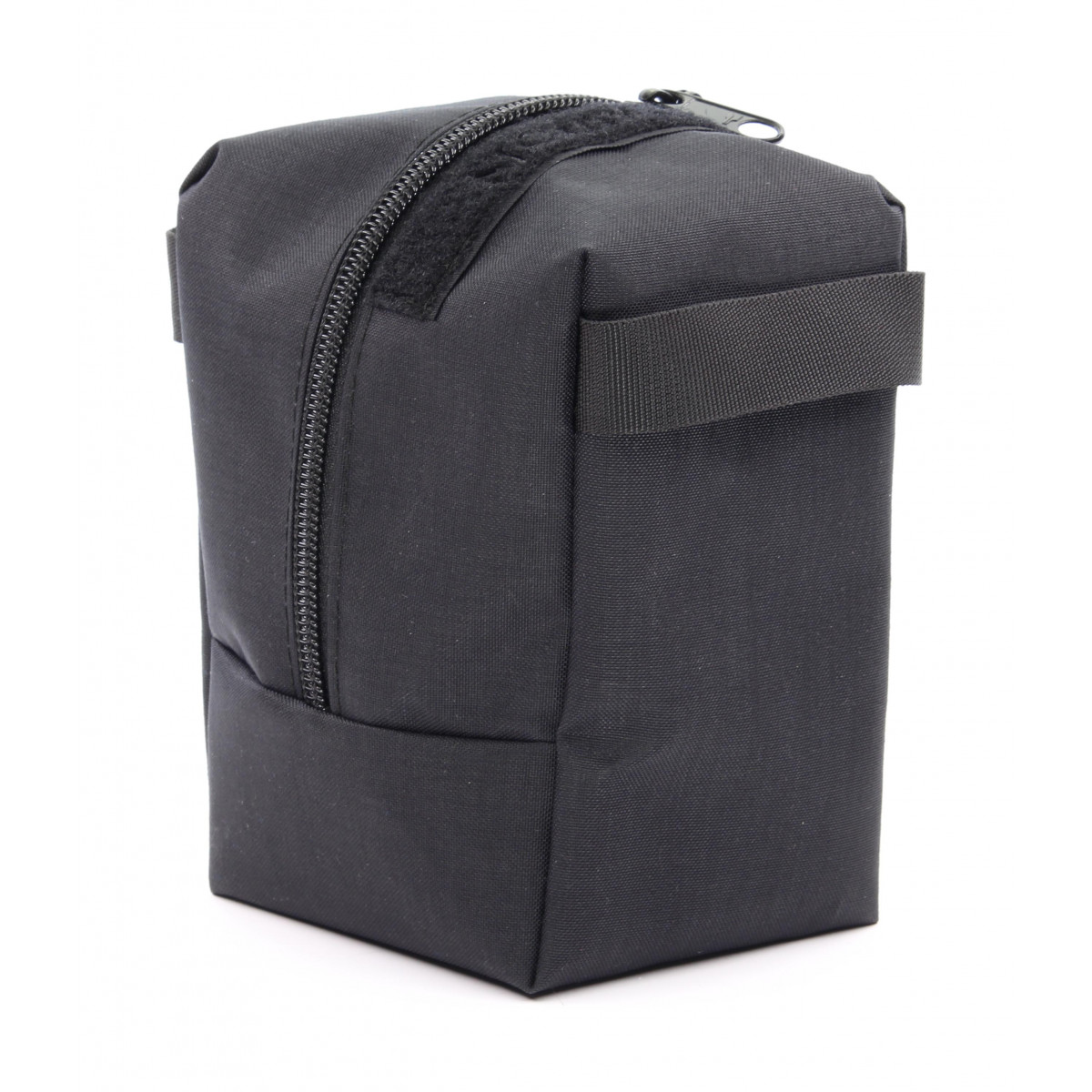 Ammunition pouch lockable