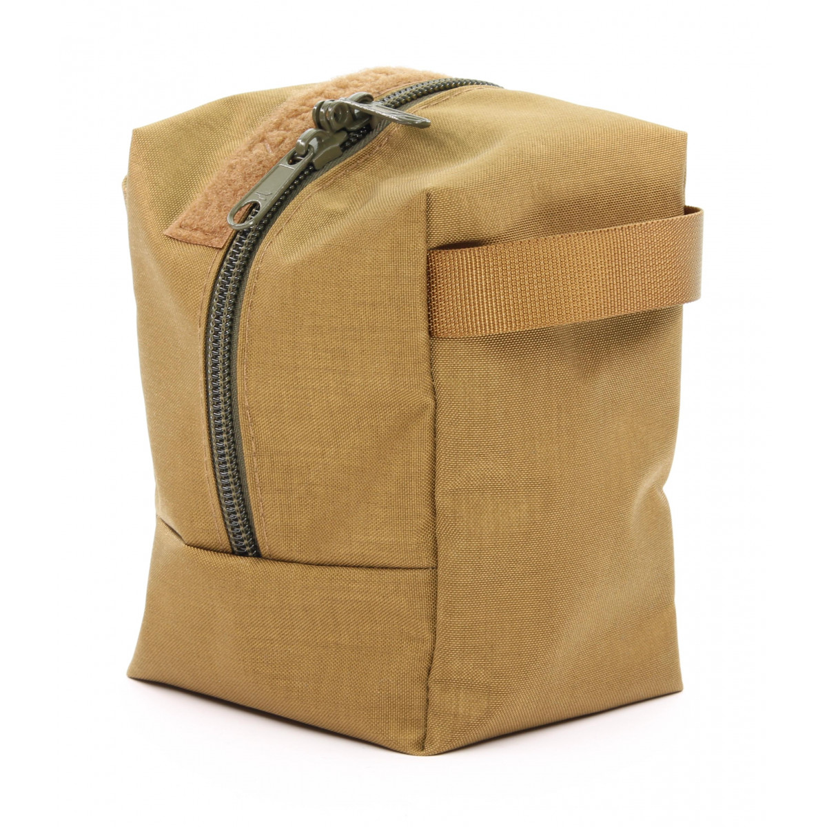 Ammunition pouch lockable