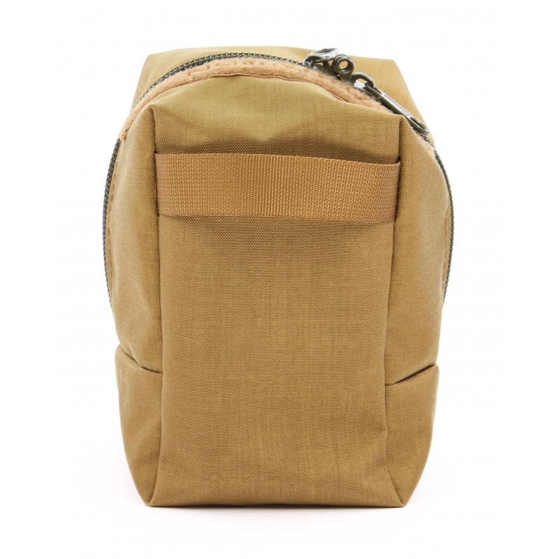 Ammunition pouch lockable