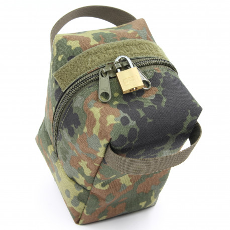 Ammunition pouch lockable