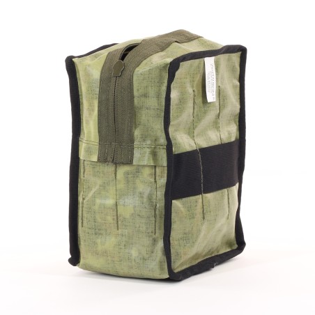 Bolsillo adicional con cremallera MOLLE y ranura de velcro adicional