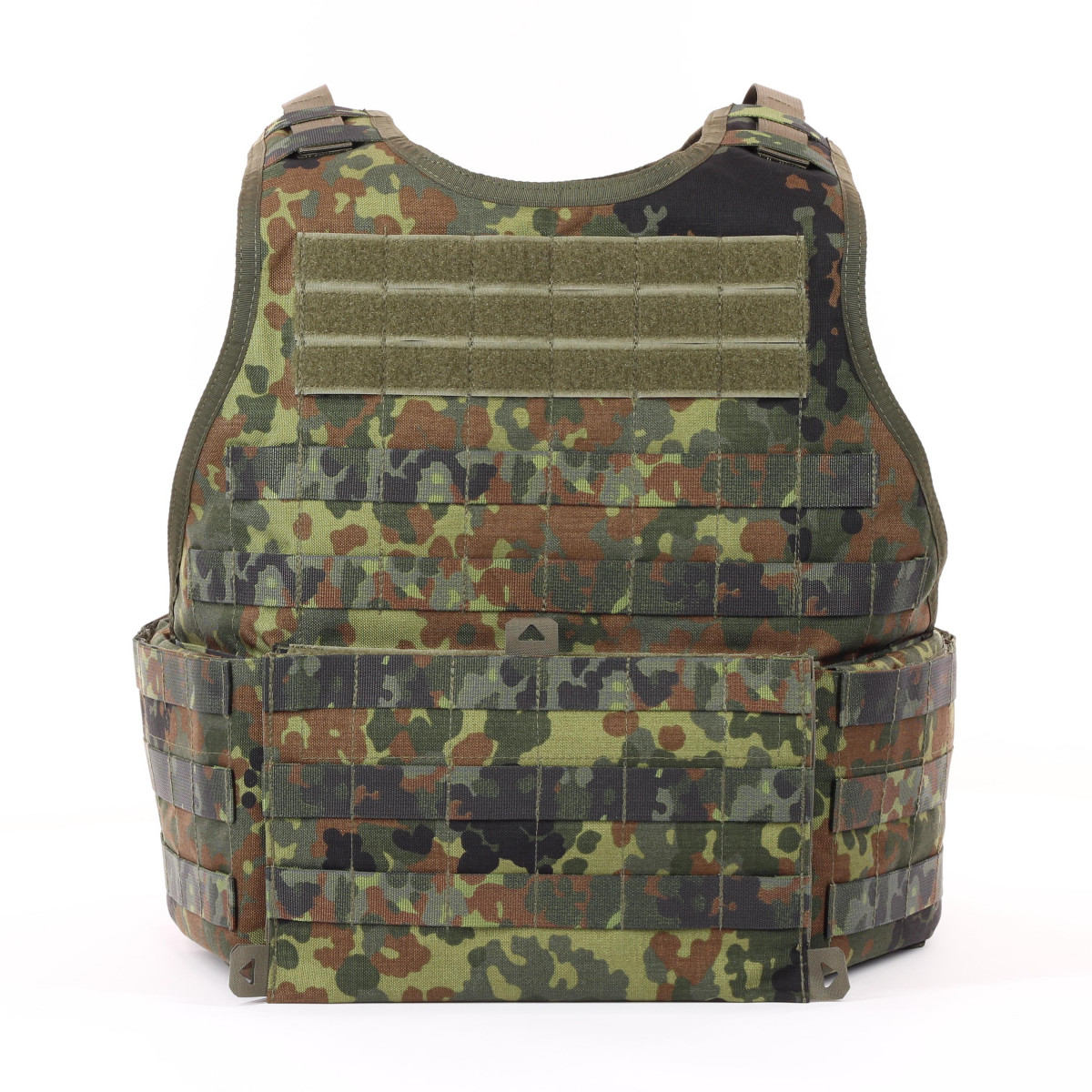 ARES plate carrier vest in camouflage