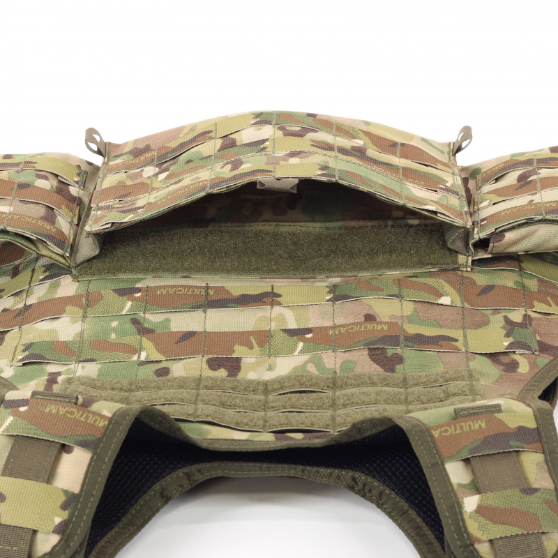 Chaleco portaplacas ARES en camuflaje