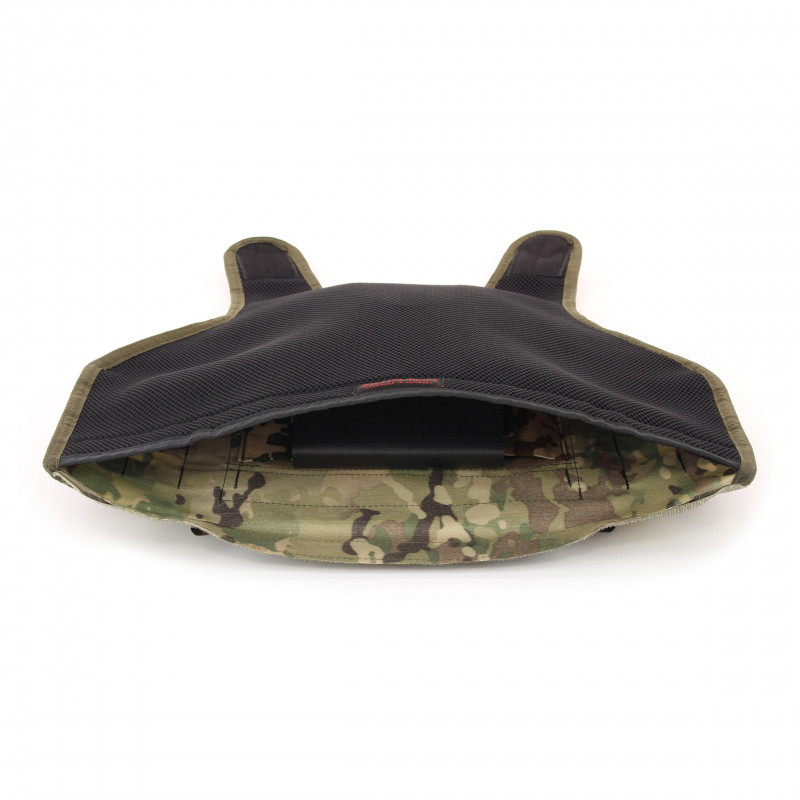 Chaleco portaplacas ARES en camuflaje