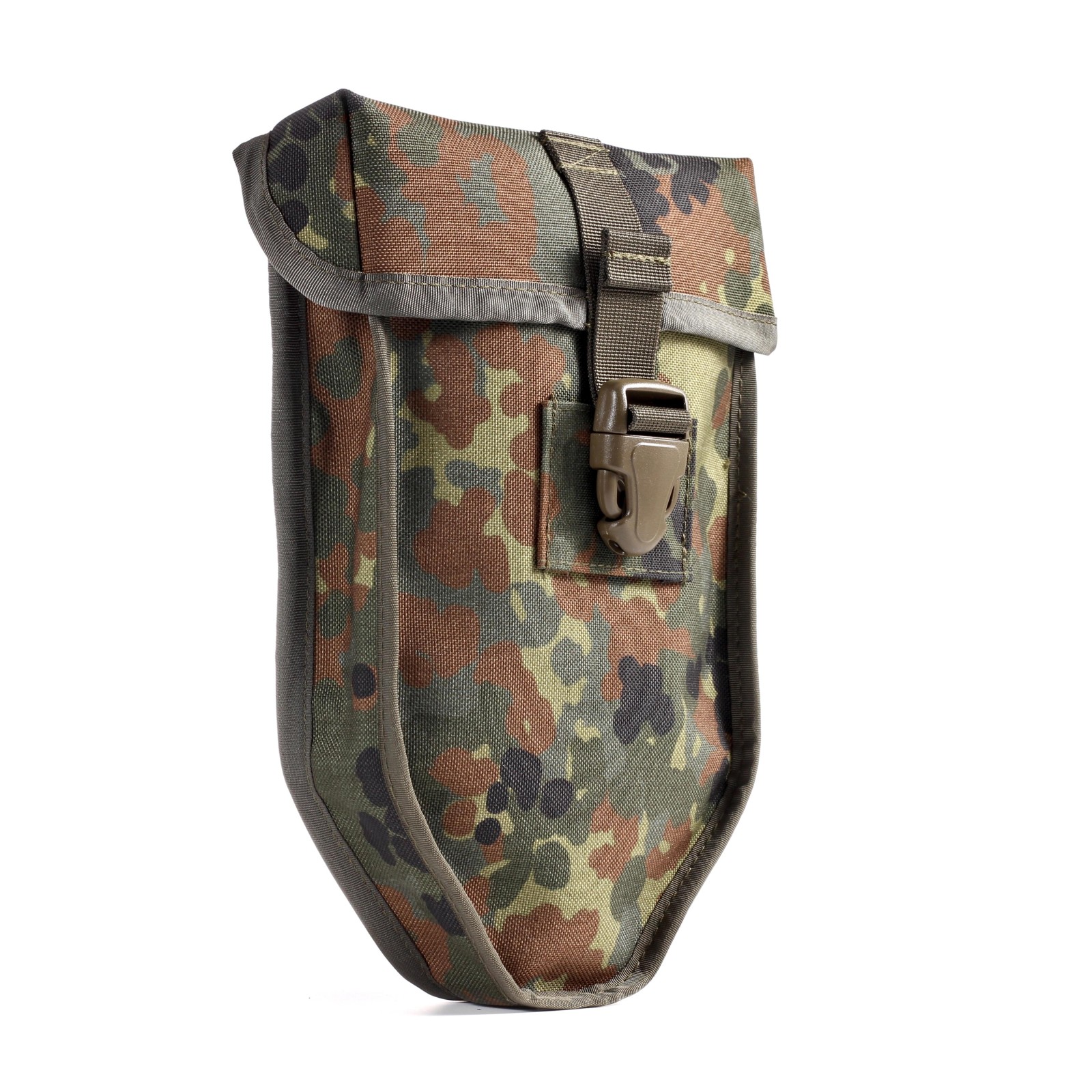 Folding flap pocket in camouflage