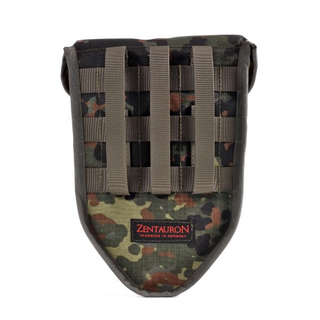 Folding flap pocket in camouflage