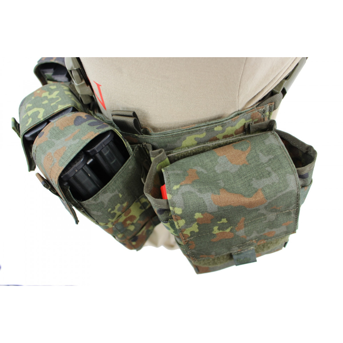 Splitt Chest Rig inklusive Magazin und Mehrzwecktaschen