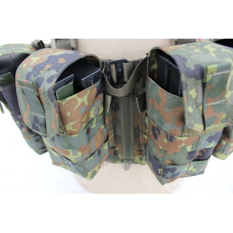 Splitt Chest Rig inklusive Magazin und Mehrzwecktaschen