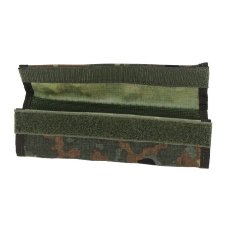 Plate carrier shoulder pads padded with Velcro closure