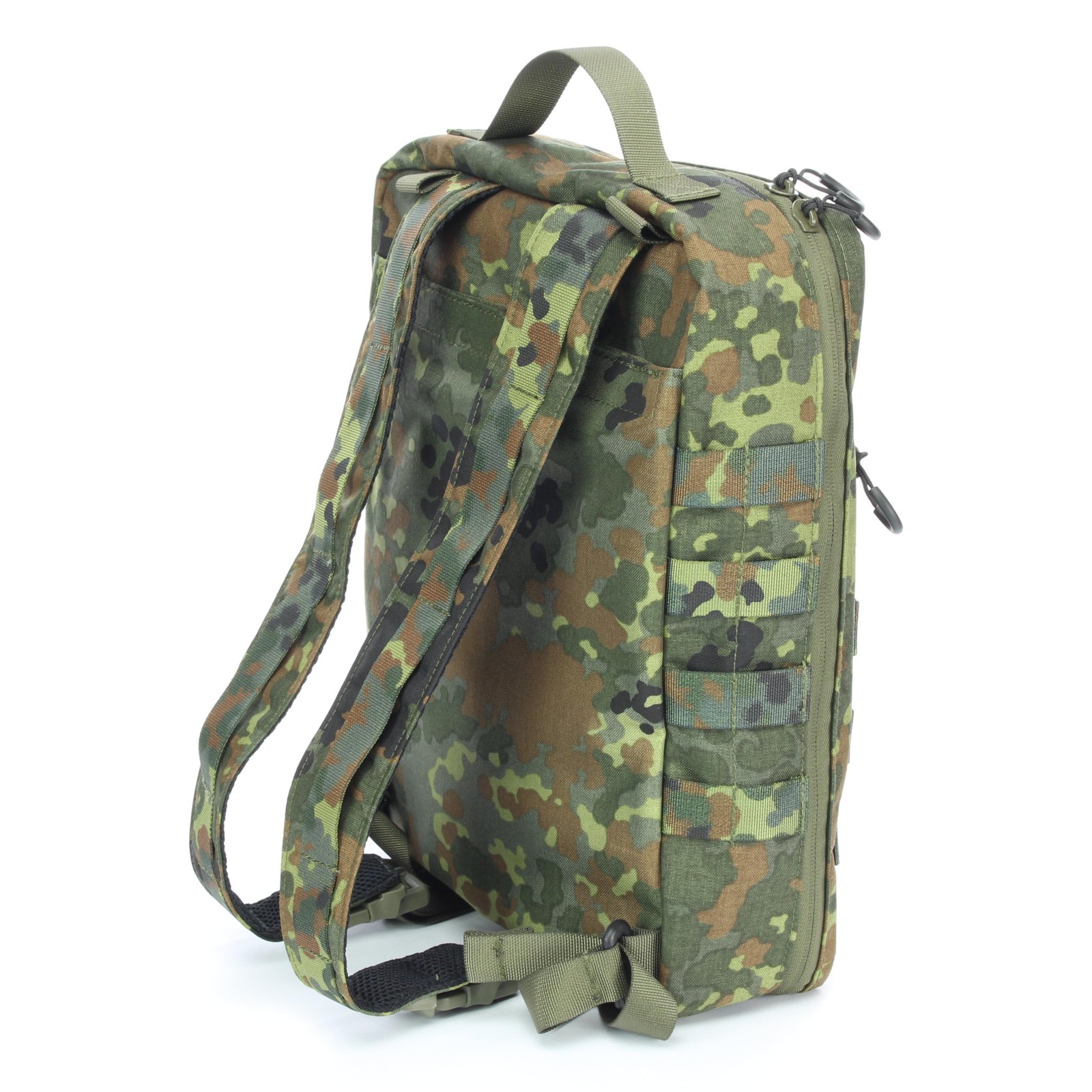Medic backpack for plate carriers and standalone carrying