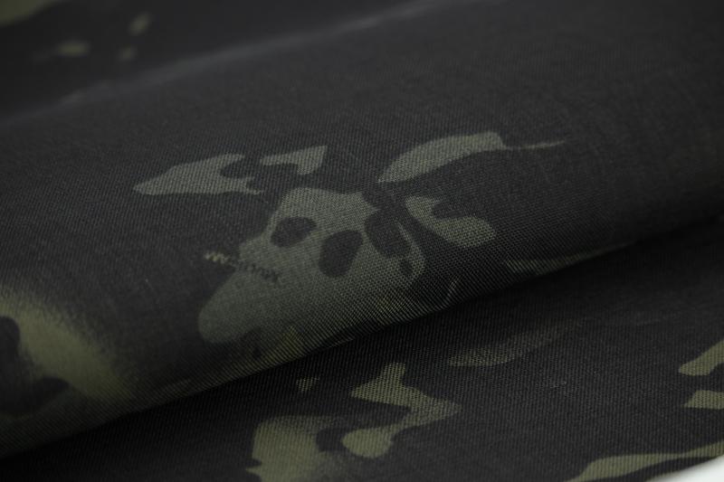 Fabric pattern Multicam black