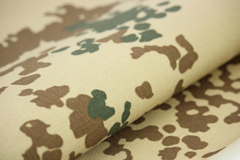 Motif de tissu camouflage tropical