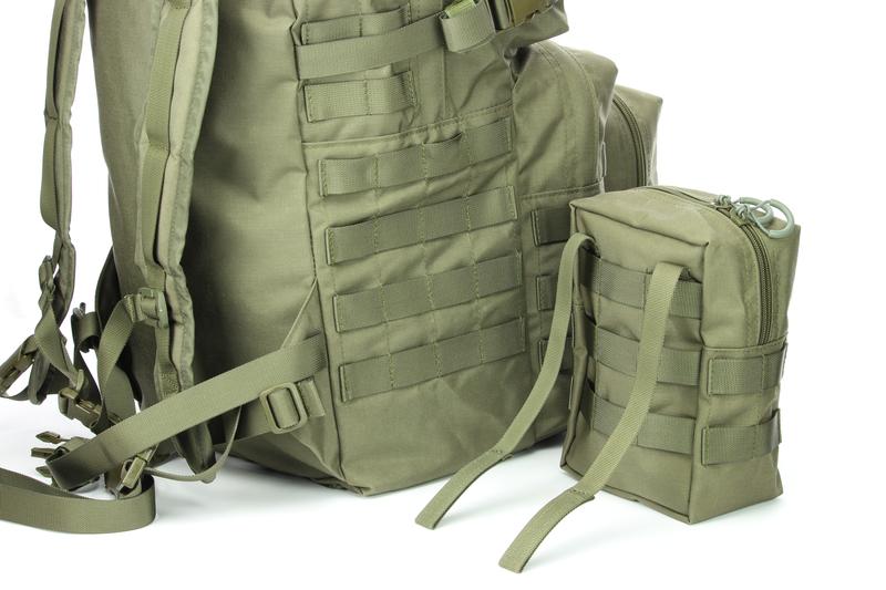 A backpack and a bag, each equipped with PALS, stand side by side and the connecting surfaces can be seen.